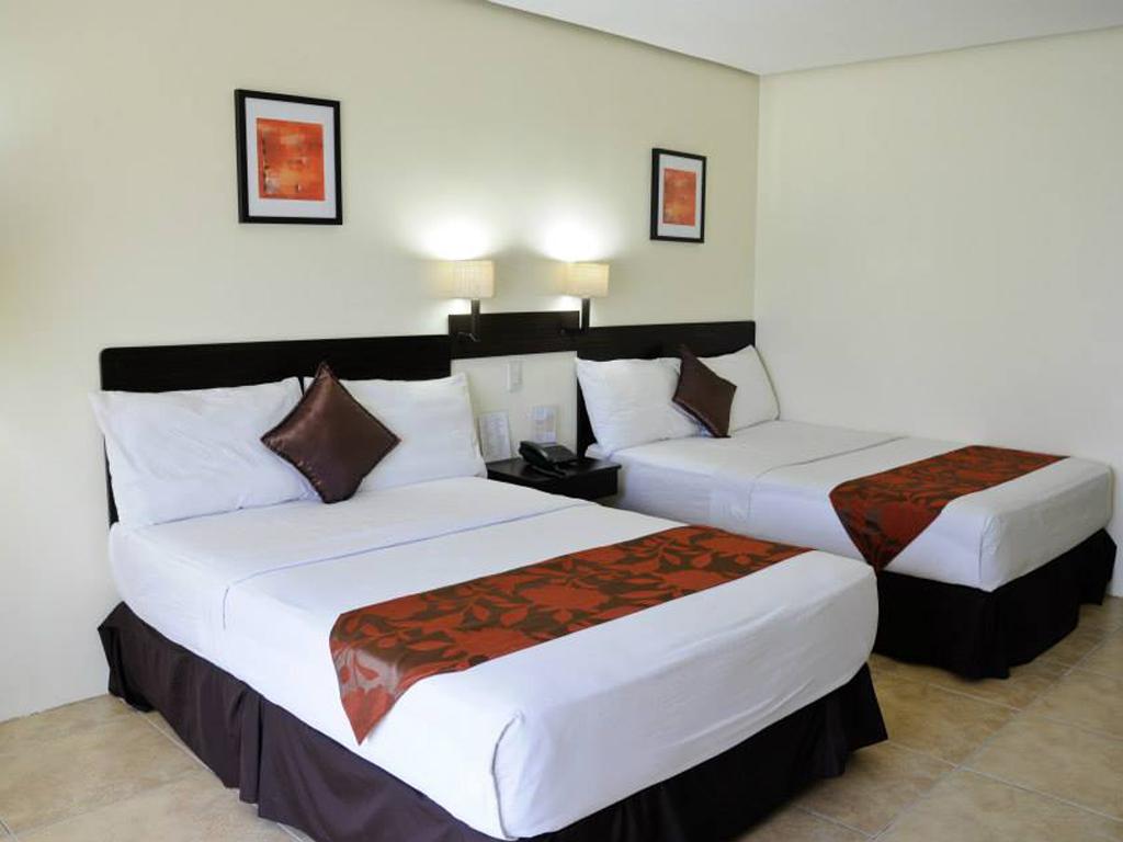 Spacious Deluxe Rooms