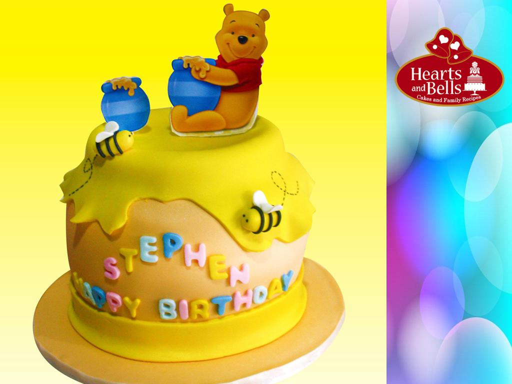 winnie the pooh theme cake