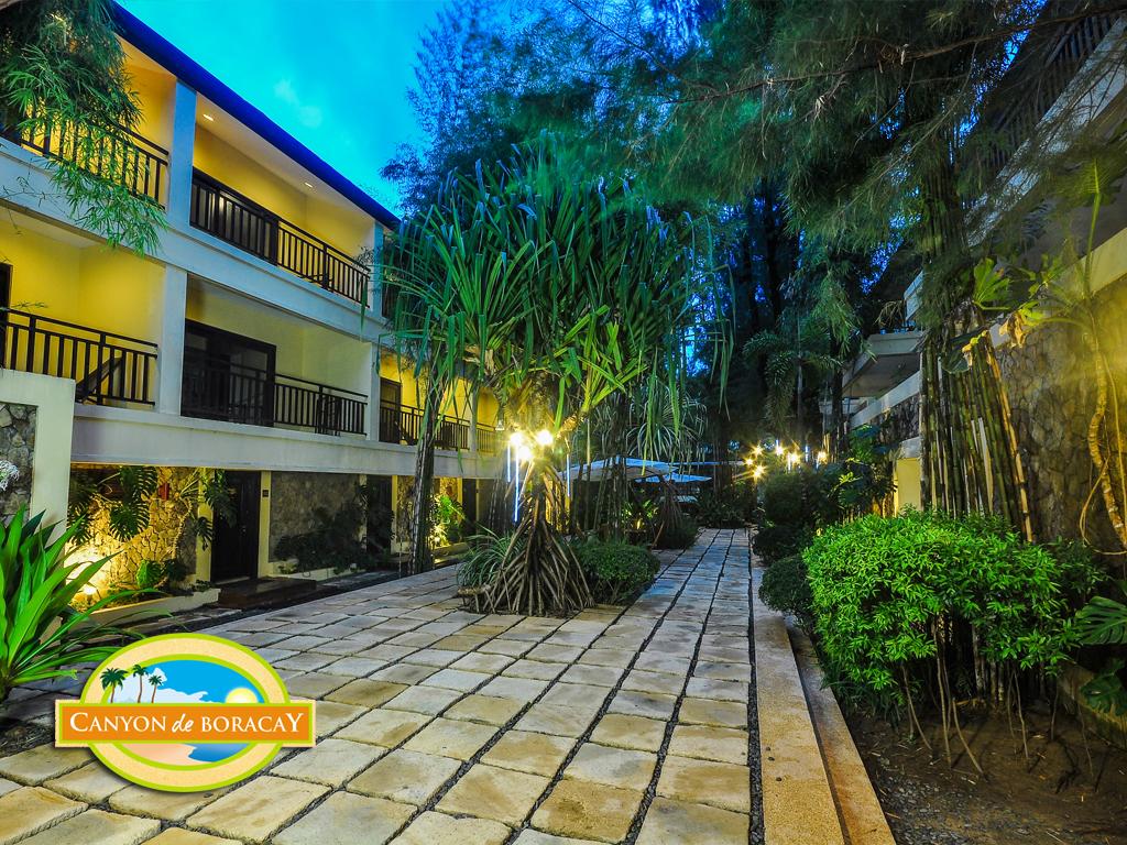 canyon de boracay facade