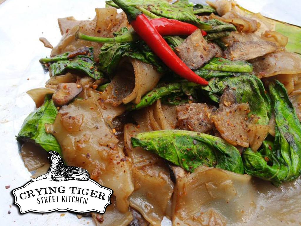 Pad See Ew (Thai Stir-fried Wide Rice Noodles and Veggies)