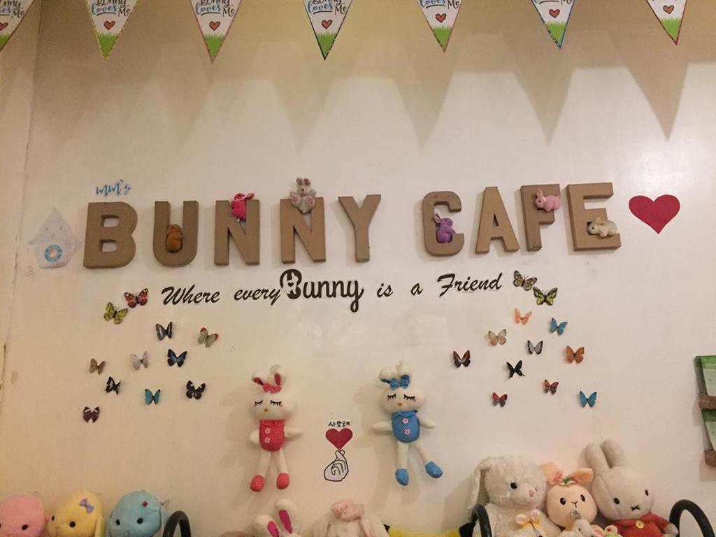 MM's Bunny Cafe