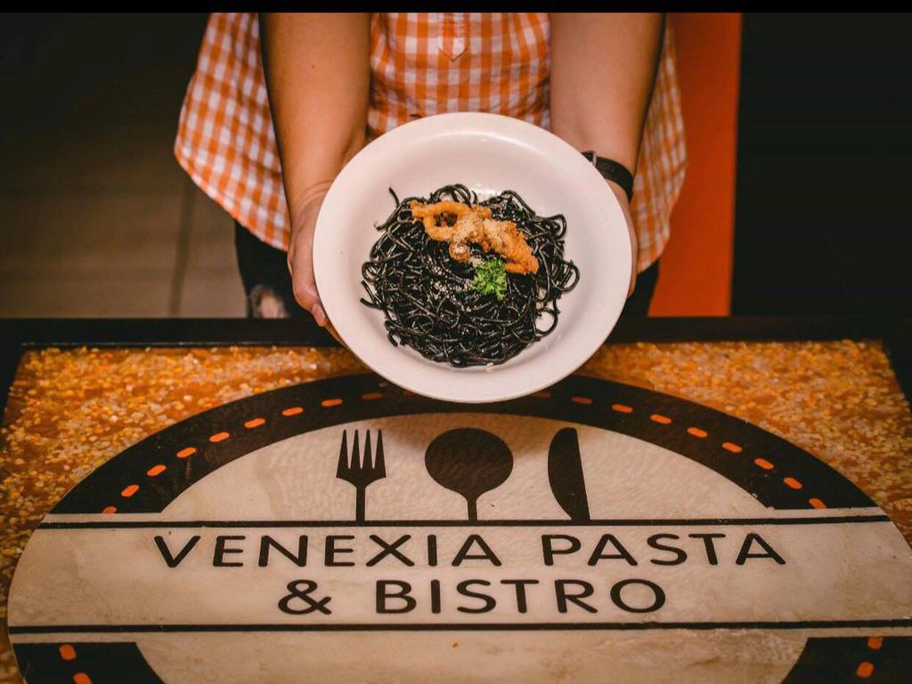 Venexia Pasta & Bistro