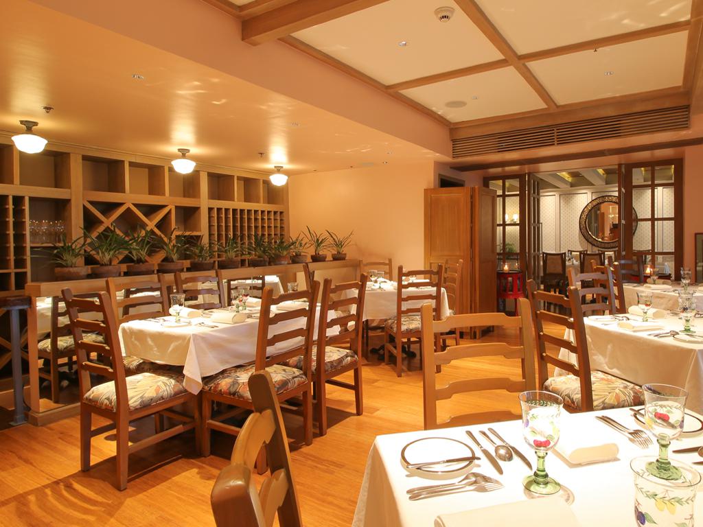 Lemuria Restaurant & Wine Bar