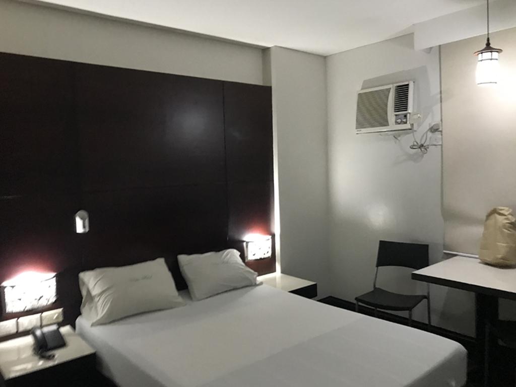 Vista Hotel Cubao